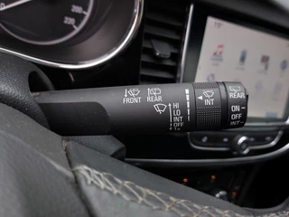 Opel Mokka X 1.6 CDTI 110pk Business+ | Origineel NL | 1500kg Trekgewicht | Navi | Apple Carplay+Android Auto | Airco | Cruise | Pdc V+A | Licht+Regensensor | Mistlampen | Privacy Glass | 17''lm |Trekhaak - afbeelding nr 19