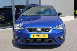 SEAT Ibiza SEAT Ibiza 1.0 TSI FR Limited Edition 5drs. Clima, NAVI, Camera, Leer, Beats audio - afbeelding nr 2