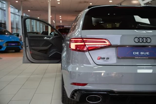 Audi RS3 Audi RS3 2.5 TFSI Quattro 2e Eig Pano CarPlay Carbon B&O Nardo Grey Dealer onderhouden - afbeelding nr 7