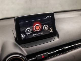 Mazda 2 (NAVIGATIE, CAMERA, HEAD-UP DISPLAY, STOELVERWARMING, GETINT GLAS, LEDEREN SPORTSTOELEN, LM VELGEN, CRUISE, NIEUWE APK, NIEUWSTAAT) - afbeelding nr 28