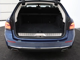 BMW 5 Serie BMW 5-serie 530e xDrive High Executive | Luxury Line |  Panoramadak | Nappaleder | Stoelventilatie | Head-Up | Carplay | Live Cockpit | Adaptive LED | Stoelverwarming | Navigatie | PHEV - afbeelding nr 13