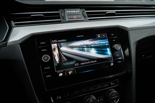 Volkswagen Passat Volkswagen Passat Variant 1.4 TSI PHEV GTE Business Trekhaak - afbeelding nr 49