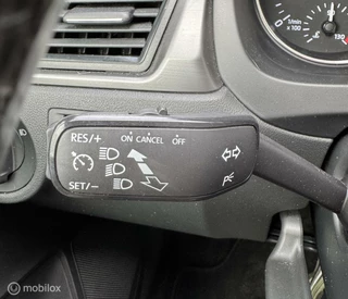 Škoda Rapid Skoda Rapid 1.2 TSI Greentech JOY Pano/stoelv/navi - afbeelding nr 26