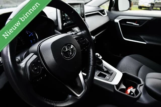 Toyota RAV4 Toyota RAV4 2.5 Hybrid Executive NAVIGATIE/CAMERA/LANE ASSIST/STUURW/STOELVW/ETC.! - afbeelding nr 16