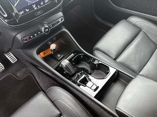 Volvo XC40 Volvo XC40 1.5 T5 Recharge R-Design - afbeelding nr 9