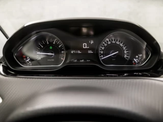 Peugeot 2008 Automaat (APPLE CARPLAY, NAVIGATIE, CAMERA, CLIMATE, CRUISE, SPORTSTOELEN, PARKEERSENSOREN, NIEUWE APK, NIEUWSTAAT) - afbeelding nr 22
