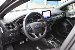 Ford Focus Ford Focus Wagon 1.5 EcoBoost ST Line Business Automaat 150PK | Winterpack | Full LED | Adaptive Cruise Control | Navigatie | Climate Control | - afbeelding nr 8