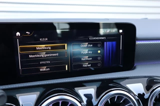 Mercedes-Benz A-Klasse Mercedes-Benz A-Klasse 250 e Luxury Sfeer verlichting / Widescreen / Camera / Carplay / - afbeelding nr 21