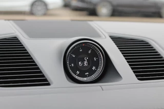 Porsche Cayenne Porsche Cayenne 3.0 E-Hybrid / Trekhaak / Panoramadak / 360Camera / Head-up / 21'' / Keyless / Bose / Sportchrono / Softclose / Stuurverwarming / Leder / Cruise Control - afbeelding nr 30