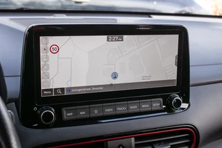 Hyundai Kona Hyundai Kona 1.6 GDI HEV Premium - All-in rijklrprs | Dealer ond. | HUD | Leer | Adpt. cruise - afbeelding nr 17