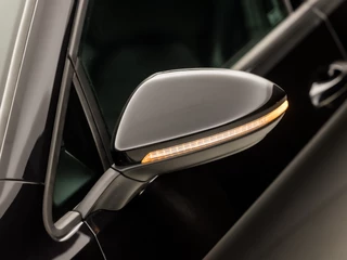 Volkswagen Golf Volkswagen Golf 1.4 TSI GTE Sport 204Pk Automaat (APPLE CARPLAY, NAVIGATIE, CLIMATE, LEDEREN SPORTSTOELEN, PARKEERSENSOREN, GETINT GLAS, CRUISE, NIEUWE APK, NIEUWSTAAT) - afbeelding nr 34