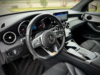 Mercedes-Benz GLC Mercedes GLC-klasse 300e 4MATIC AMG Panoramadak|Camera 360°|Sfeerverlichting|Night pakket|AppleCarplay - afbeelding nr 20