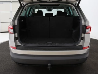 Škoda Kodiaq Skoda Kodiaq 1.4 TSI Ambition 7-persoons | Panoramadak |  Stoel & stuurverwarming | Adaptive cruise | Trekhaak | Carplay | Full LED | Navigatie - afbeelding nr 11