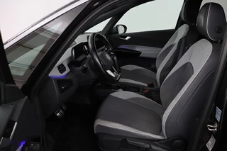 Volkswagen ID.3 Volkswagen ID.3 First Plus 58 kWh | Stoel & stuurverwarming |  Adaptive cruise | Matrix LED | Carplay | Keyless | Navigatie | Camera | Navigatie - afbeelding nr 4