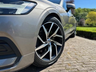 Volvo V60 Volvo V60 2.0 T5 | LED | Pano | Leder | Dealer Onderhouden | - afbeelding nr 2