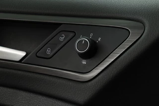 Volkswagen Golf Volkswagen Golf 1.0 TSI Comfortline | Carplay | Navigatie |  Adaptive cruise | Climate control | PDC | Bluetooth | Comfortstoelen | LED - afbeelding nr 23