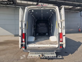 Volkswagen Crafter Volkswagen Crafter 177pk Automaat Dubbellucht 2x Schuifdeur L4H3 LED 3,5t Trekhaak Navi Airco Cruise Camera Euro6 L3H2 15m3 Airco Trekhaak Cruise control - afbeelding nr 7