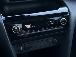 Toyota Yaris Cross | Pano | Camera | LED | Navi | Carplay | Dodehoek - afbeelding nr 21
