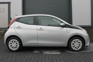 Toyota Aygo Toyota Aygo 1.0 VVT-i x-play Automaat-Origineel NL met NAP - afbeelding nr 4