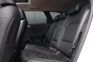 Kia Ceed Sportswagon Kia Ceed Sportswagon 1.6 GDI PHEV ExecutiveLine / PANODAK / KEYLESS / DODEHOEK / CAMERA - afbeelding nr 17