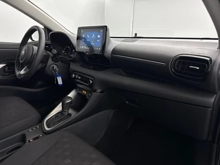 Toyota Yaris Toyota Yaris 1.5 Hybrid 115 Business | Parkeersensoren voor + achter | Stuurverwarming | Stoelverwarming - afbeelding nr 5
