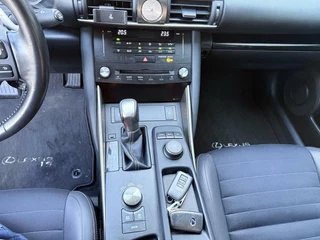 Lexus IS Lexus IS 300h Hybrid Business Line Cruise Camera Automaat - afbeelding nr 16