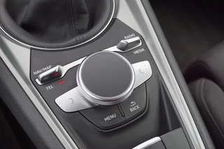 Audi TT Audi TT 1.8 TFSI Pro Line 180pk / 20 Inch LM / Navi / Xenon / Sportuitlaat / PDC - afbeelding nr 19