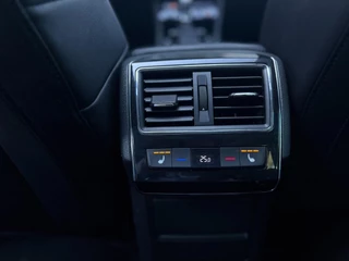 Škoda Superb Skoda Superb Combi 1.4 TSI Plug-in Hybride Trekhaak | Pano Dak | Lederen Interieur | Camera | Sfeerverlichting BTW Auto - afbeelding nr 26