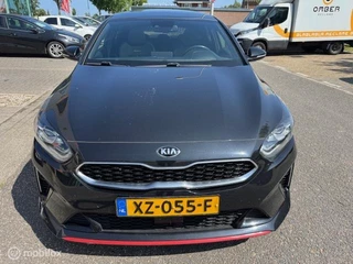 Kia ProCeed Pro Ceed 1.0 T urbo 120pk  GT-Line  Panorama dak, 17 inch velg.  Keyless entry , Voorstlelen & Stuur verwarmd , Navigatie , Achteruit rij Camera  , Apple Carplay / Android Auto , GT Line exterieur  & interieur - afbeelding nr 9