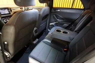 Volkswagen T-Roc Volkswagen T-Roc 1.5 TSI 150PK DSG SPORT BUSINESS R-LINE - afbeelding nr 26