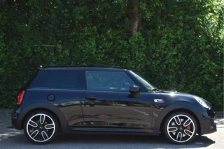 MINI Cooper MINI Cooper Mini 2.0 John Works Chili 232 PK Wired | Vol | Onderh.historie | Pano.dak | Carplay/Androidauto | Nav | Stoelverw | LED / Xenon - afbeelding nr 28