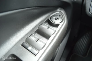 Ford Kuga Ford Kuga 1.5 183pk AWD ST Line AUTOMAAT | Pano-dak | - afbeelding nr 16