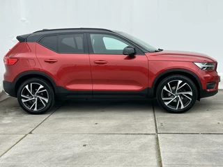 Volvo XC40 Volvo XC40 1.5 T3 157pk R-Design PANO DAK I HARMAN & KARDON I DEALER O.H. 20