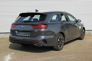 Kia Ceed Sportswagon Kia Ceed Sportswagon 1.6 GDI PHEV Vision // KIA Garantie 07-2028 - Perfect onderhouden - Schadevrij - Navigatie - CarPlay & Android Auto - Stoelverwarming - afbeelding nr 2