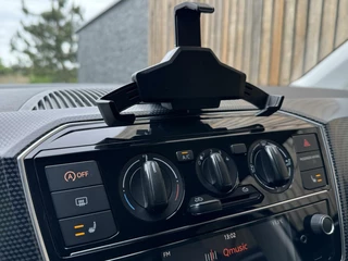 Volkswagen up! Volkswagen Up! 1.0 BMT move up! Airco | Stoelverwarming | Bluetooth | Telefoonhouder | Lichtmetalen velgen | Armsteun | LED Mistlampen voor | Historie aanwezig! - afbeelding nr 10