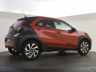 Toyota Aygo Toyota Aygo X 1.0 VVT-i MT Pulse Bi-Tone | Parkeersensoren V+A | Stoelverwarmi - afbeelding nr 4