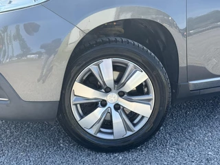 Peugeot 2008 Peugeot 2008 1.2 PureTech Allure Pano,Navi,Trekhaak,Pdc,Clima,Cruise,110pk,Lmv,Apk tot 12-2025 - afbeelding nr 29