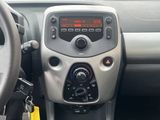 Peugeot 108 Peugeot 108 e-VTi Active TOP! | Open Dak | Bluetooth | Unieke km-stand! - afbeelding nr 13