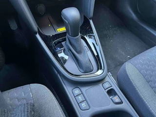 Toyota Yaris Cross Navi|Carplay|PDC V+A|Dodehoek|Stoel en stuurverwarming| - afbeelding nr 16
