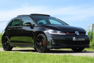 Volkswagen Golf Volkswagen Golf 7.5 GTI Performance / Vol Opties! / 245PK! / DSG / ACC / Pano / DynAudio / Virtual Cockpit / Navi / 19