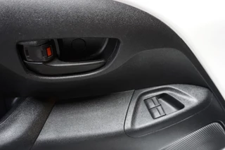 Peugeot 108 Peugeot 108 1.0 E-VTI 5 DRS/ AIRCO - afbeelding nr 7