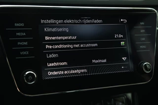Škoda Superb Škoda Superb Combi 1.4TSI iV 218PK Business Ed. Plus *NAP/Trekh/Virtual/Stoelvw/Keyless* - afbeelding nr 35