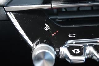 Peugeot 2008 Peugeot 2008 1.2 130PK AUTOMAAT GT PACK | NAVIGATIE | FULL LED KOPLAMPEN | DRAADLOZE APPLE CARPLAY/ANDROID AUTO | ADAPTIVE CRUISE CONTROL | CAMERA VOOR + ACHTER | CLIMATE CONTROL | LICHTMETALEN VELGEN 17