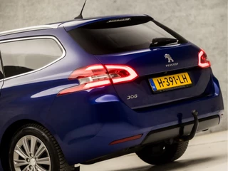 Peugeot 308 (PANORAMADAK, APPLE CARPLAY, GROOT NAVI, 360 CAMERA, LEDER, SPORTSTOELEN, ADAPTIVE CRUISE, GETINT GLAS, TREKHAAK, LANE ASSIST, NIEUWSTAAT) - afbeelding nr 13