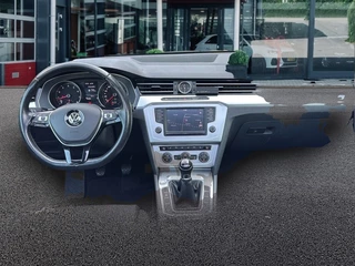 Volkswagen Passat Volkswagen Passat Variant 1.4 TSI 150PK PANO-DAK/LED/ACC/STOELVERW/PDC - afbeelding nr 14
