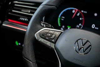 Volkswagen Touareg Volkswagen Touareg R 3.0 TSi eHybrid 4MOTION | Nieuw | Alle opties | Panodak | Dynaudio | Massage | Trekhaak | 22 inch | 5 jaar garantie | - afbeelding nr 35