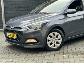 Hyundai i20 Hyundai i20 1.2 i-Drive Cool Airco / 80.897 KM dealer ond. - afbeelding nr 2