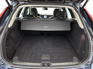 Volvo XC60 Volvo XC60 2.0 T6 AWD Plus Dark - afbeelding nr 13