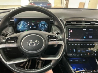 Hyundai Tucson Hyundai Tucson 1.6 T-GDI PHEV Premium Sky 4WD | Panoramadak | Afneembare trekhaak | 4WD | Stoelverwarming | Stoelventilatie | Lederen bekleding | Elektrische achterklep | KRELL | All season banden - afbeelding nr 2