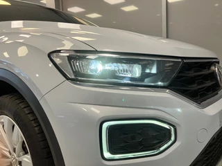 Volkswagen T-Roc Volkswagen T-Roc Sport 1.5TSi | Navigatie | LED | Climate control | ACC | - afbeelding nr 14